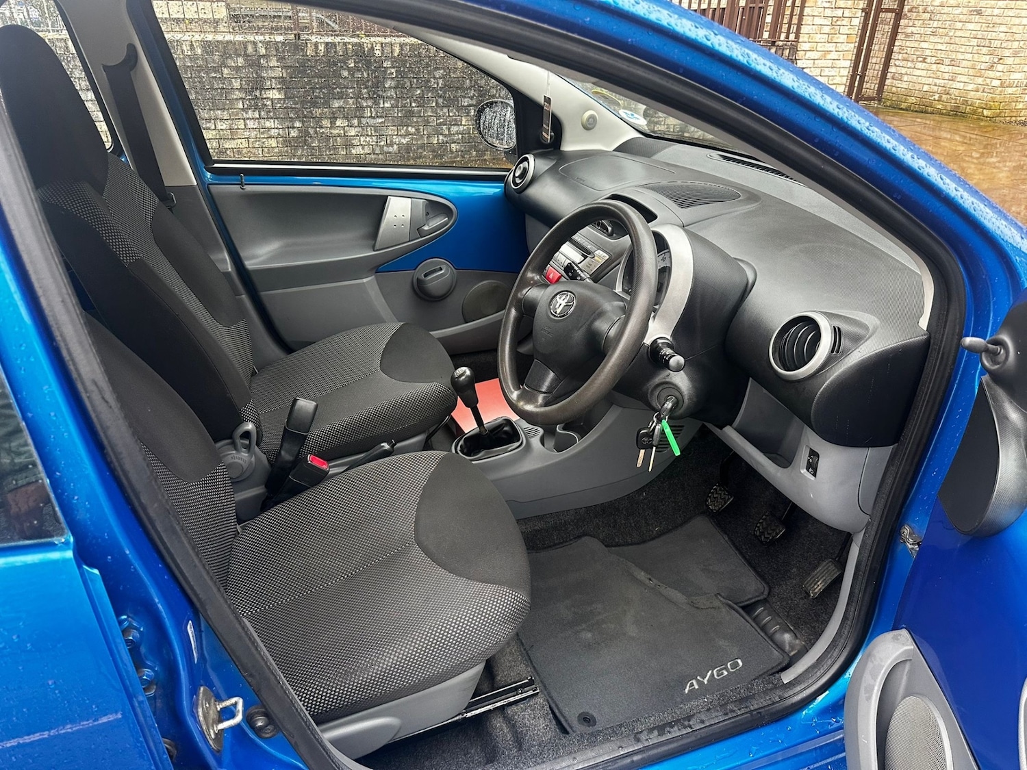 Used Toyota AYGO 2011 for sale - 77697800: Photo 7