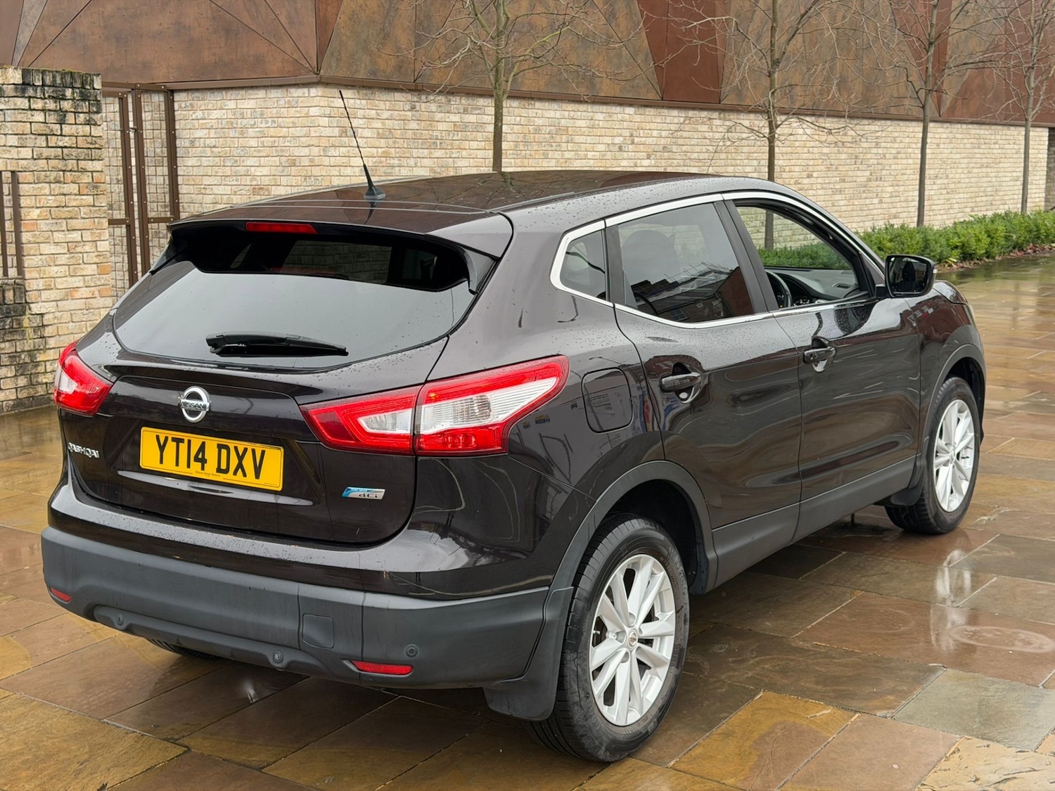 Used Nissan Qashqai 2014 for sale - 77286423: Photo 2