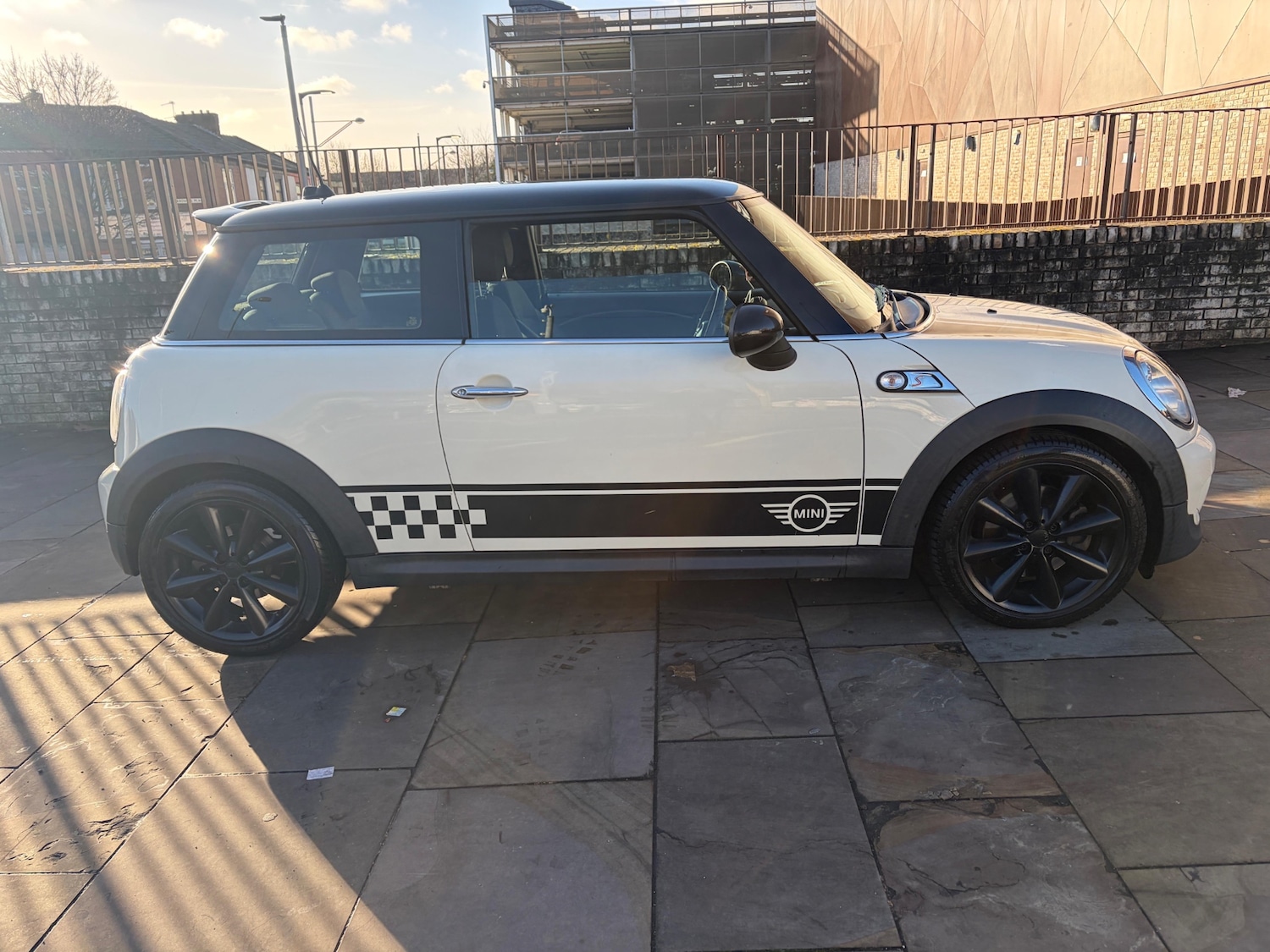 Used MINI Hatch 2011 for sale - 77147986: Photo 2