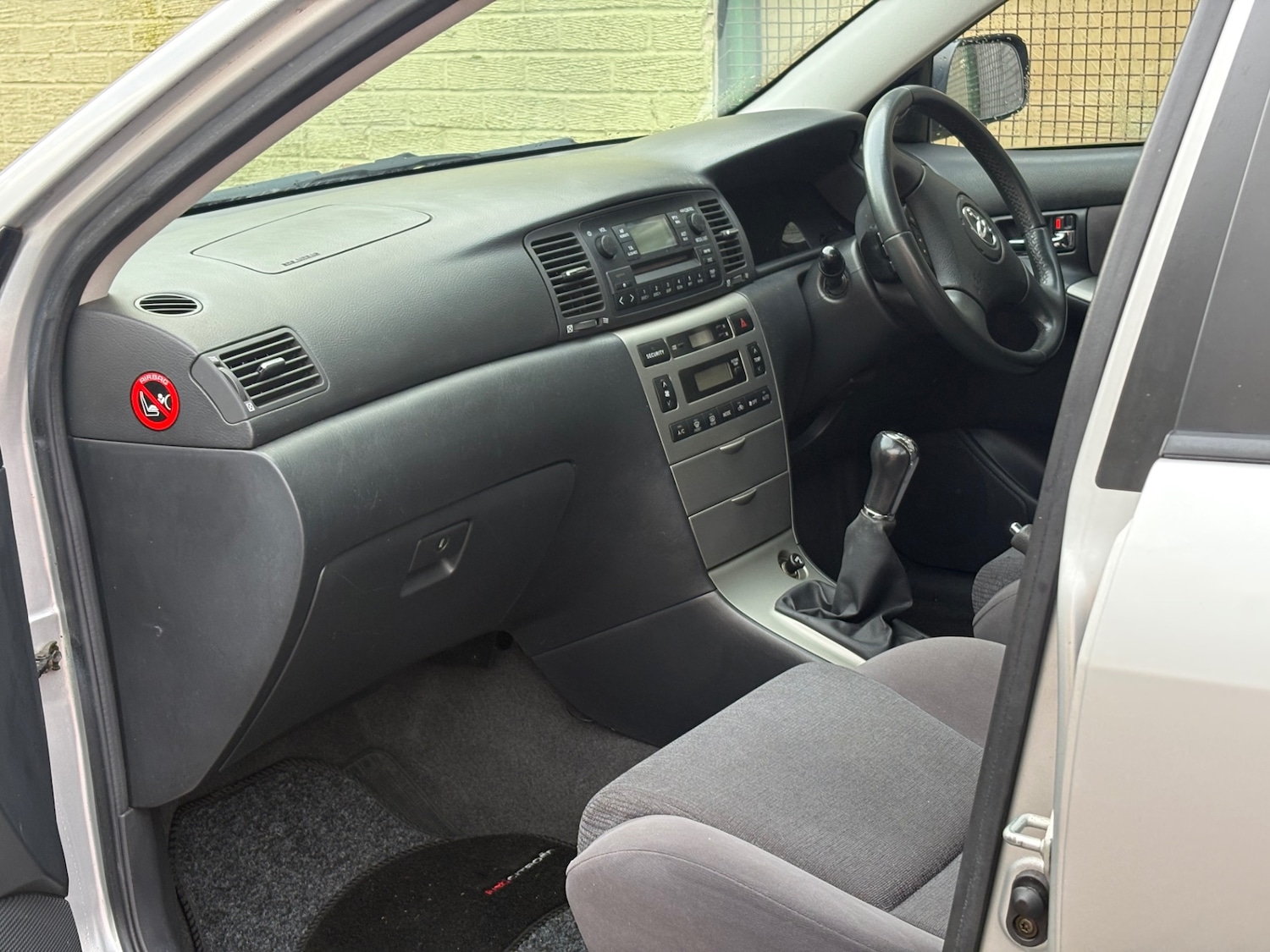 Used Toyota Corolla 2004 for sale - 76946086: Photo 10