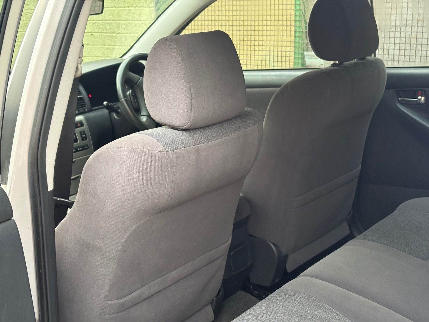 Used Toyota Corolla 2004 for sale - 76946086: Photo 12