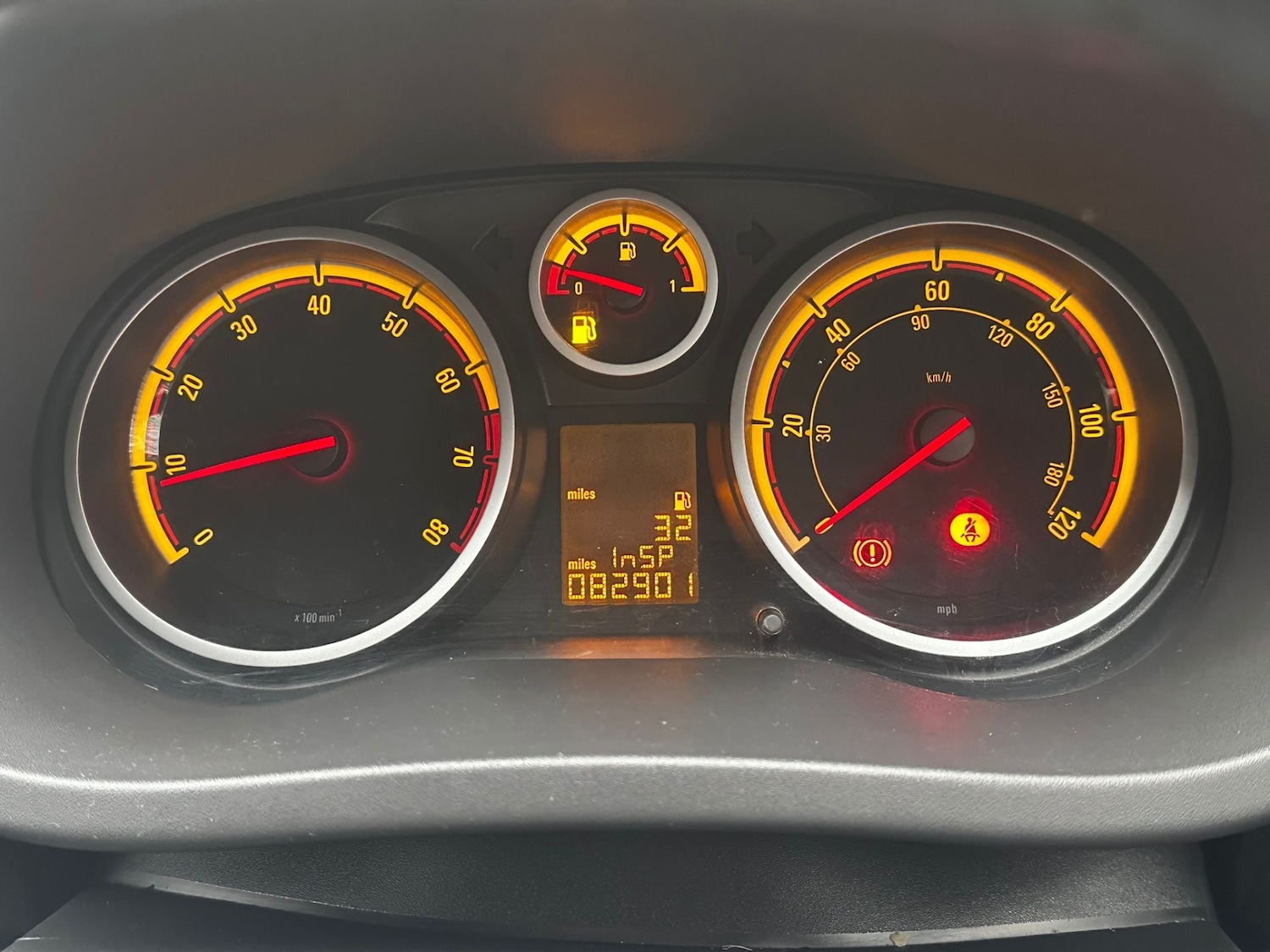 Used Vauxhall Corsa 2010 for sale - 77765868: Photo 8