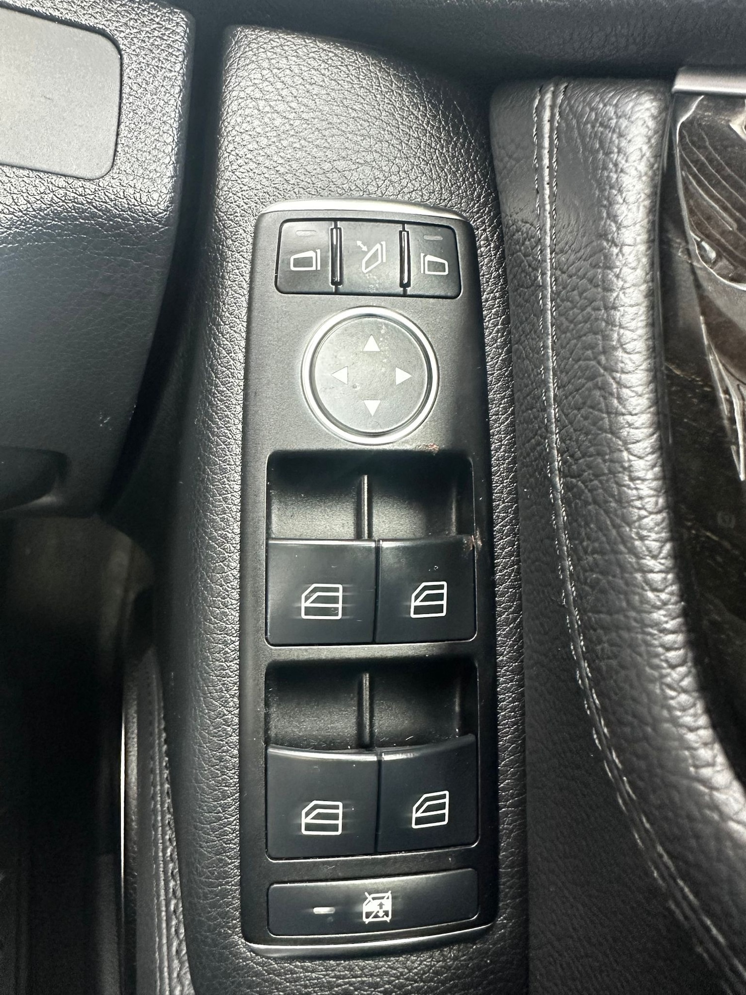 Used Mercedes-Benz C Class 2012 for sale - 77006192: Photo 20