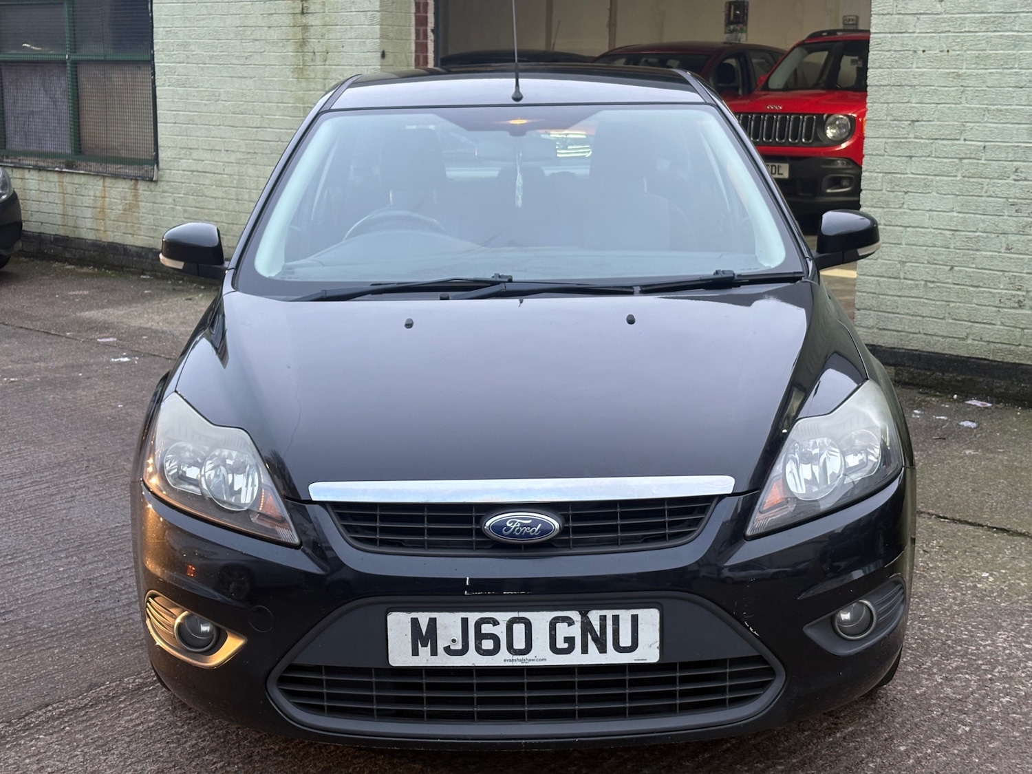 Used Ford Focus 2010 for sale - 77564334: Photo 2