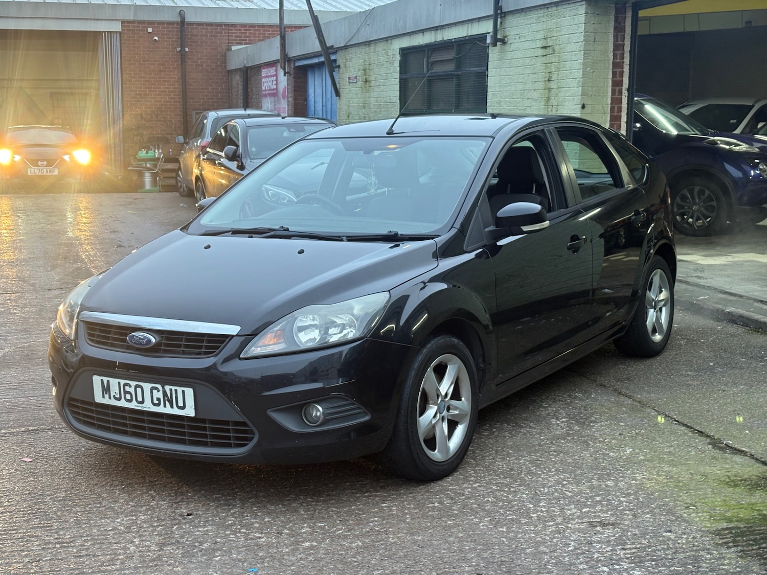 Used Ford Focus 2010 for sale - 77564334: Photo 3