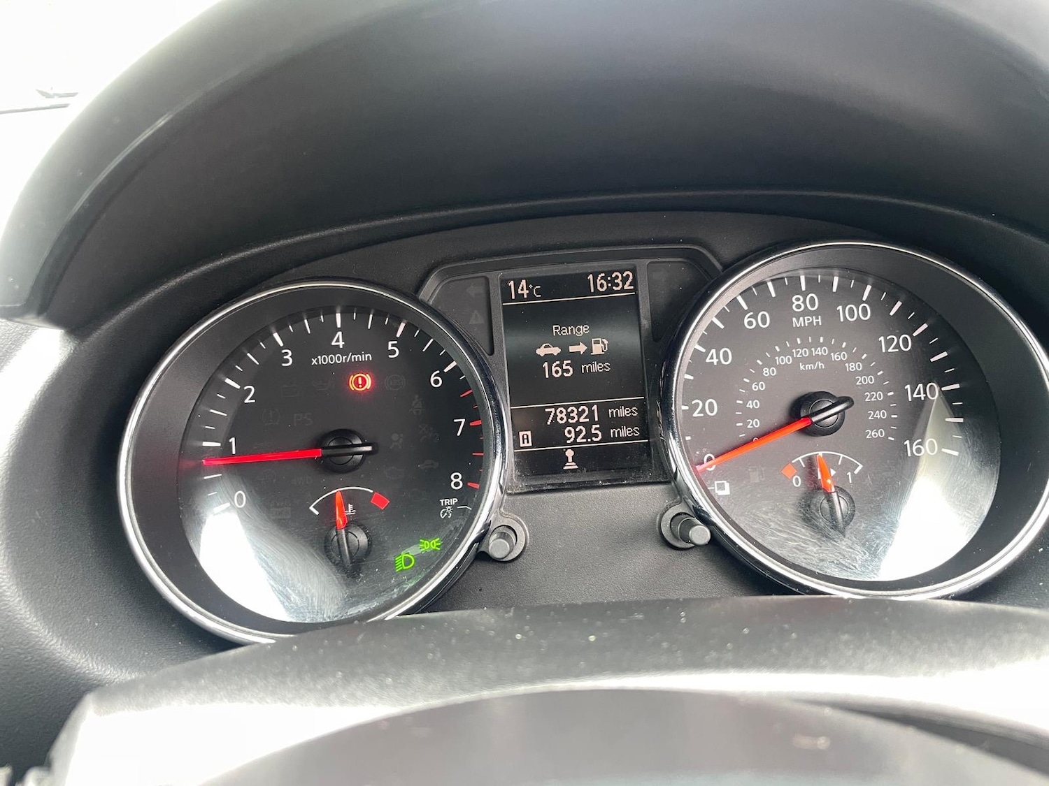 Used Nissan Qashqai 2010 for sale - 76388014: Photo 11