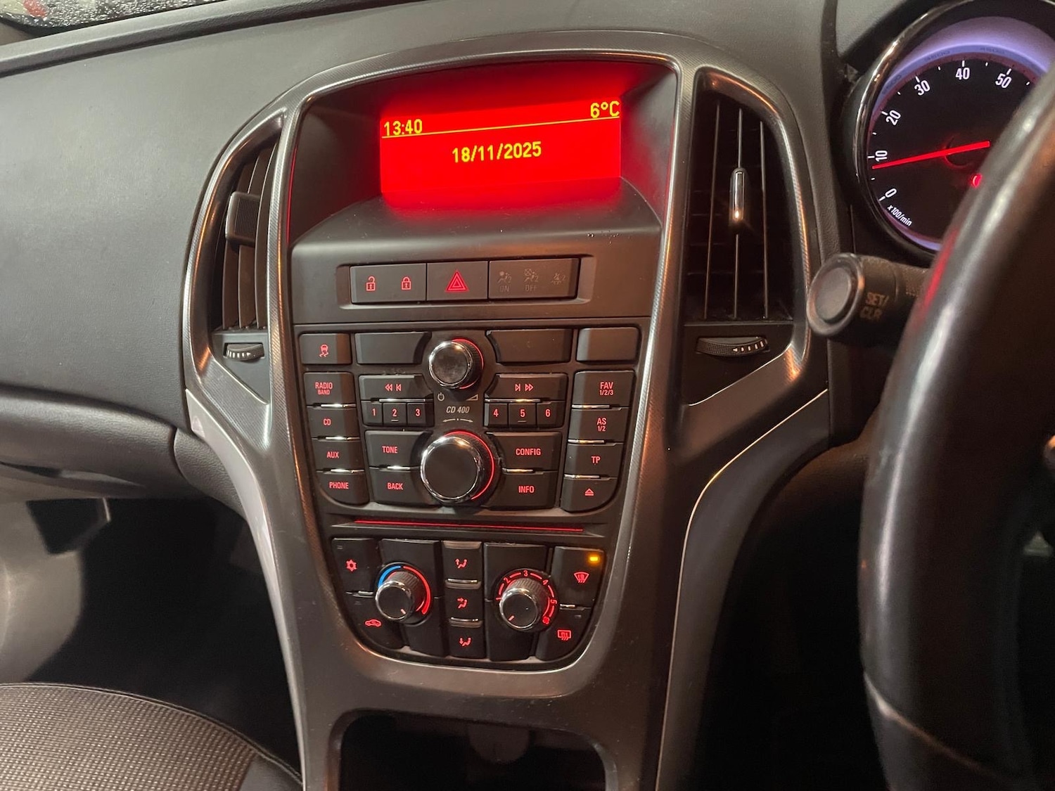 Used Vauxhall Astra 2012 for sale - 76659438: Photo 12