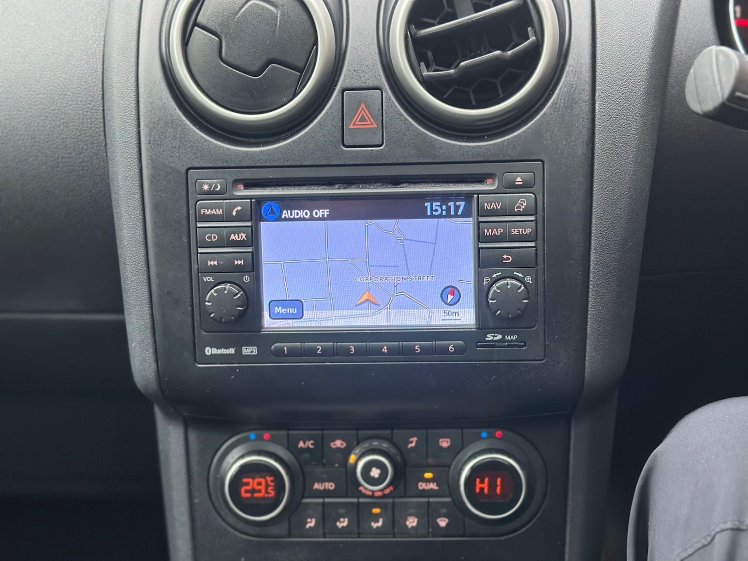 Used Nissan Qashqai 2011 for sale - 76560857: Photo 10