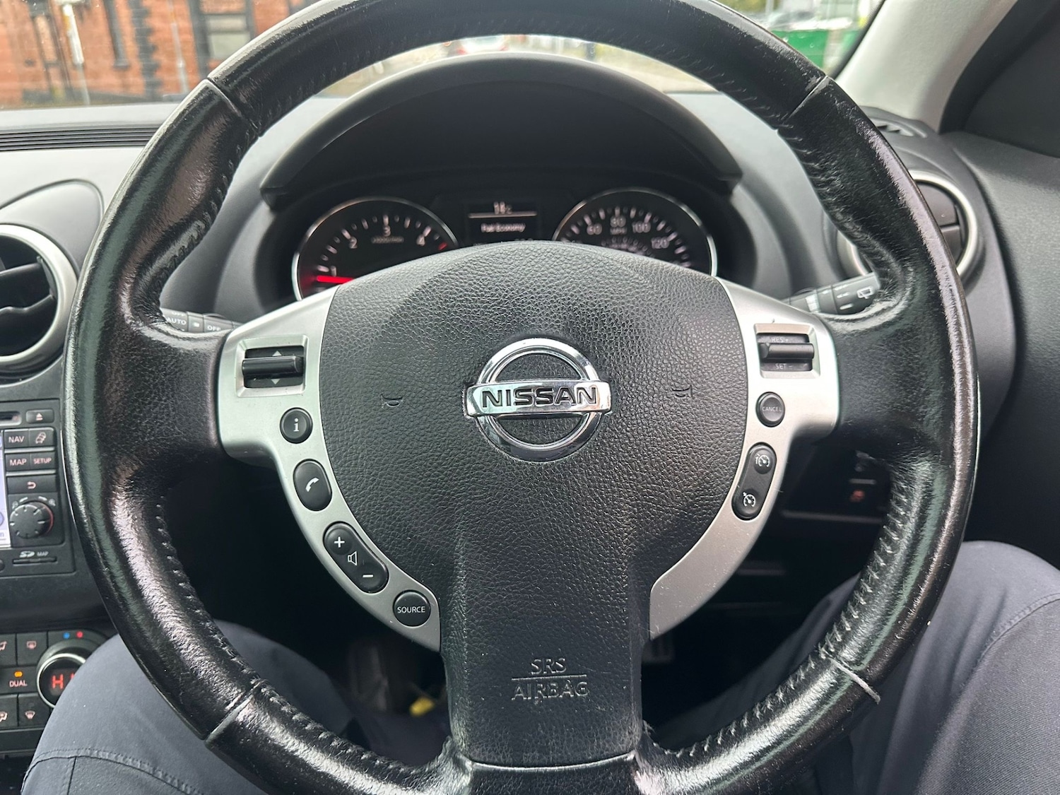 Used Nissan Qashqai 2011 for sale - 76560857: Photo 13