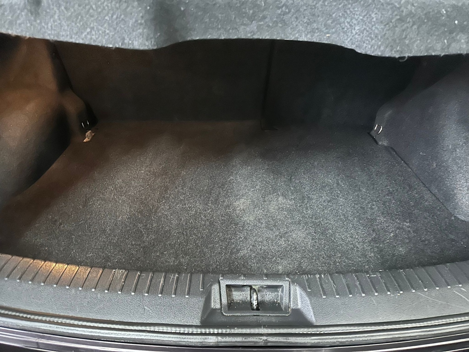 Used Nissan Qashqai 2011 for sale - 76560857: Photo 9