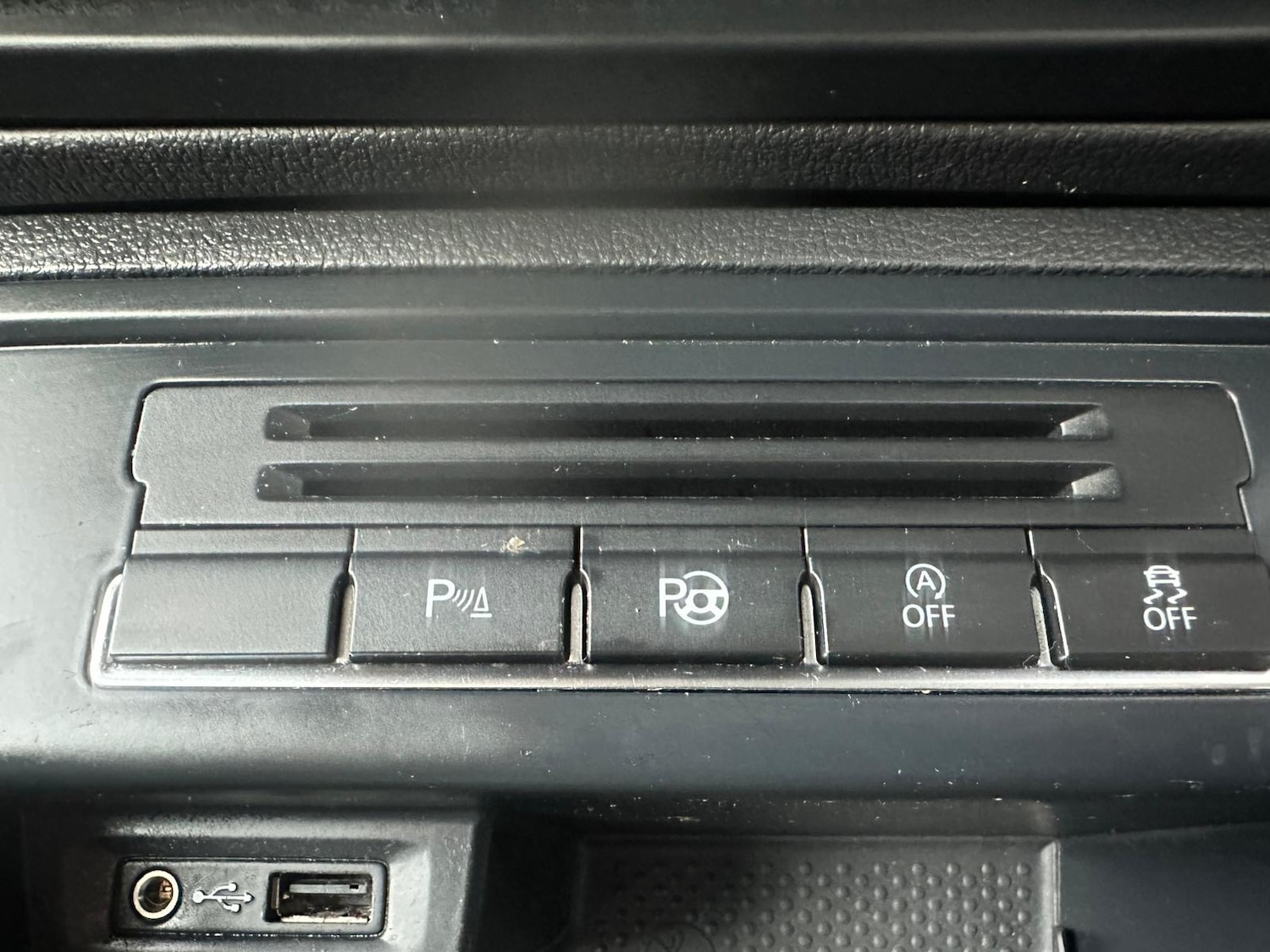 Used Volkswagen Tiguan 2015 for sale - 76589737: Photo 11