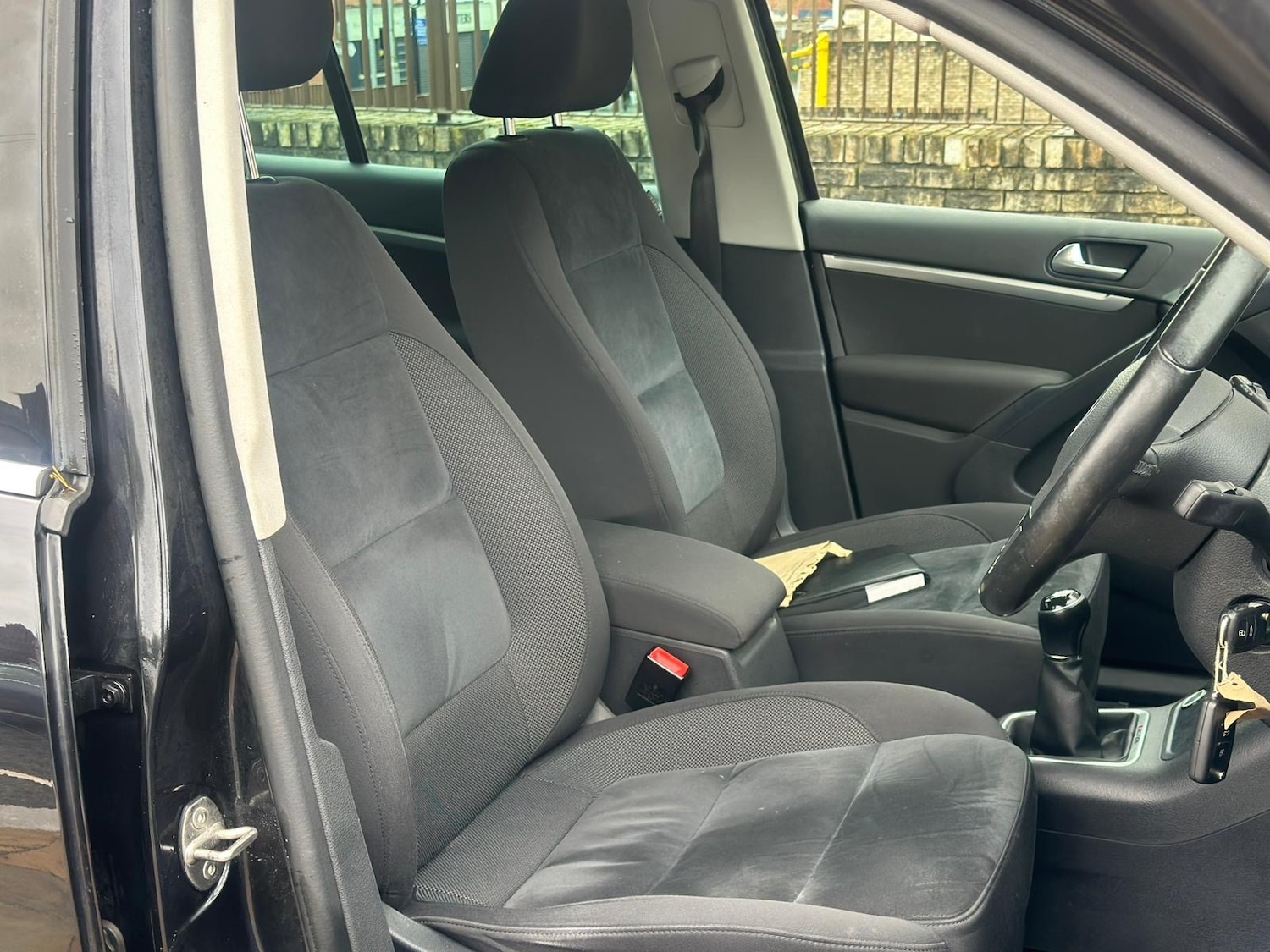 Used Volkswagen Tiguan 2015 for sale - 76589737: Photo 14