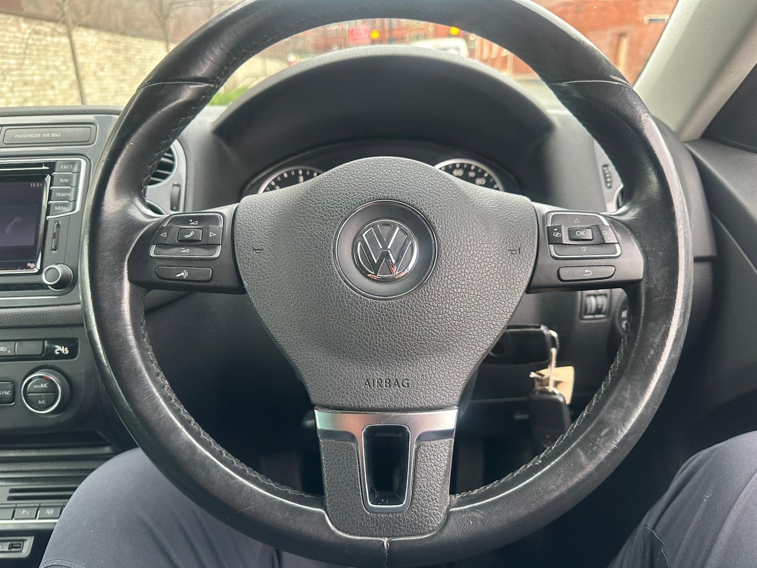 Used Volkswagen Tiguan 2015 for sale - 76589737: Photo 9