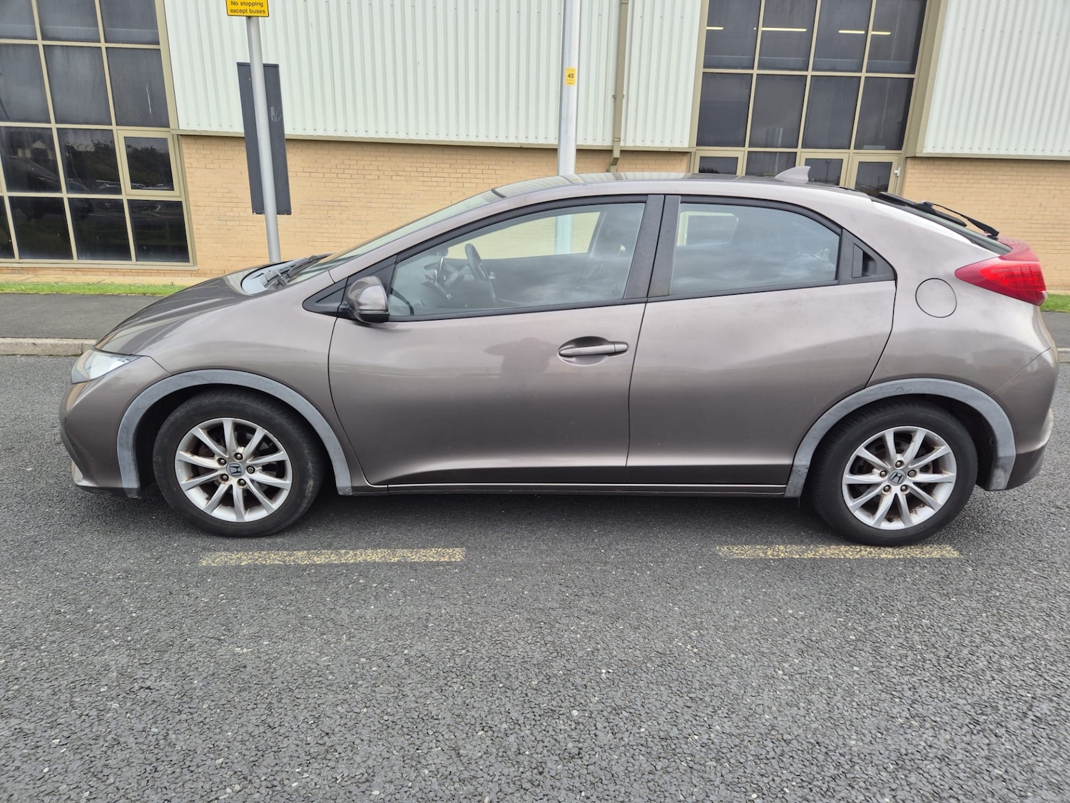 Used Honda Civic 2013 for sale - 76334890: Photo 8