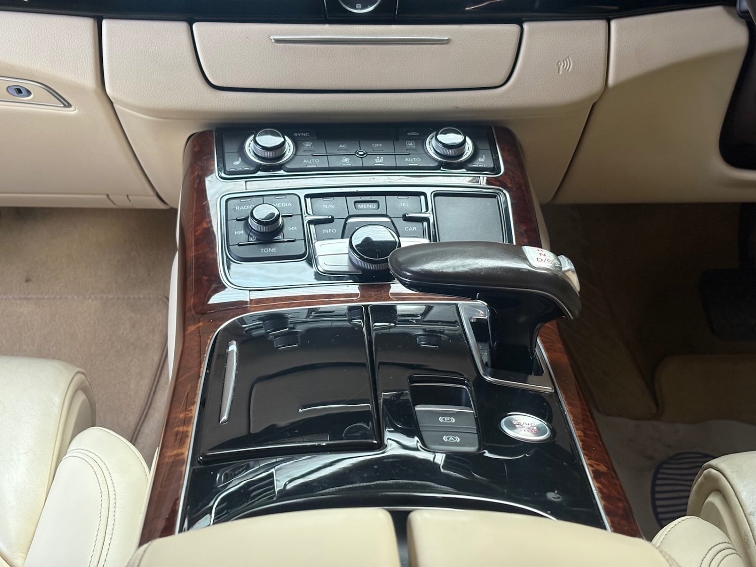 Used Audi A8 2010 for sale - 77426261: Photo 12