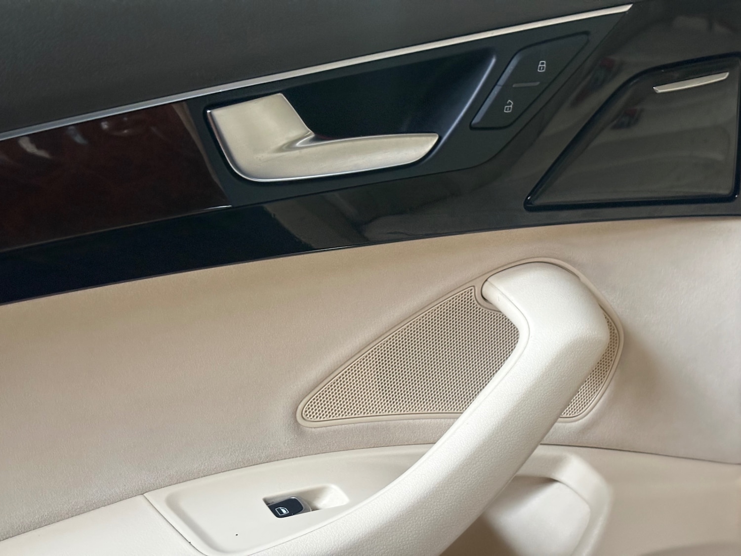 Used Audi A8 2010 for sale - 77426261: Photo 21