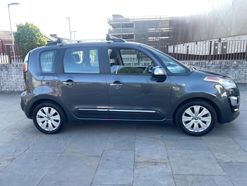 Used Citroen C3 Picasso 2014 for sale - 76659433: Photo