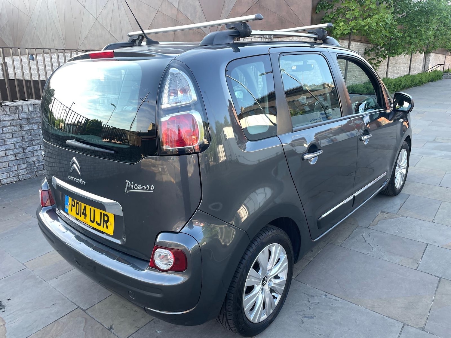 Used Citroen C3 Picasso 2014 for sale - 76659433: Photo 3