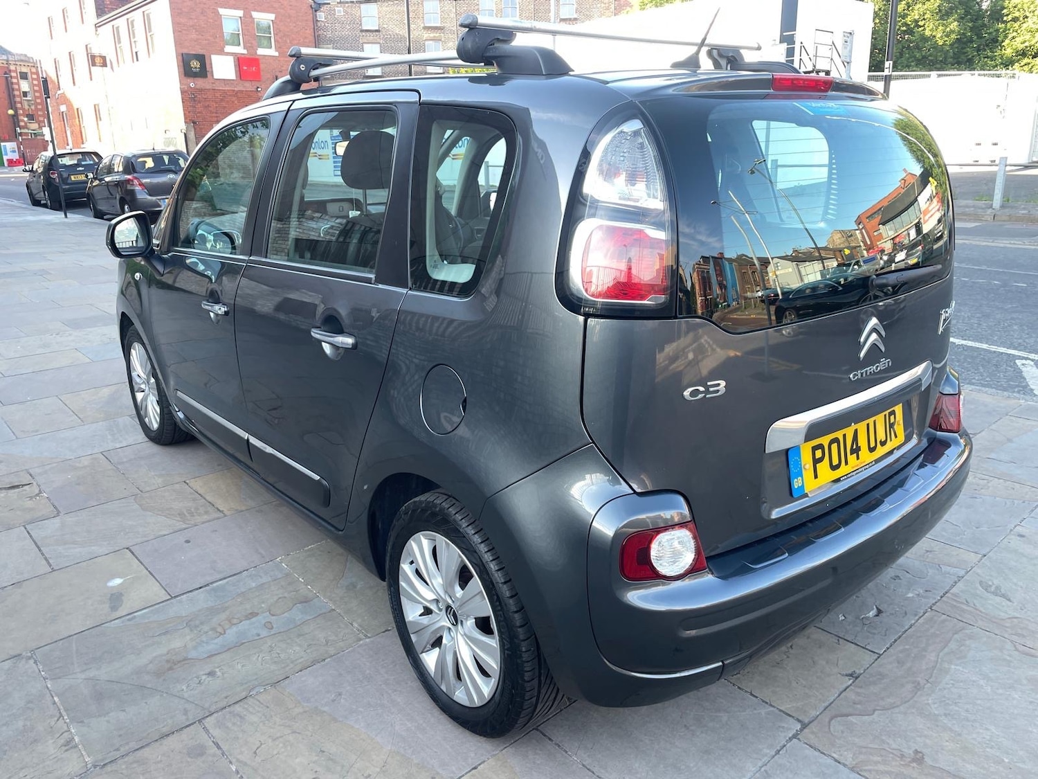 Used Citroen C3 Picasso 2014 for sale - 76659433: Photo 5