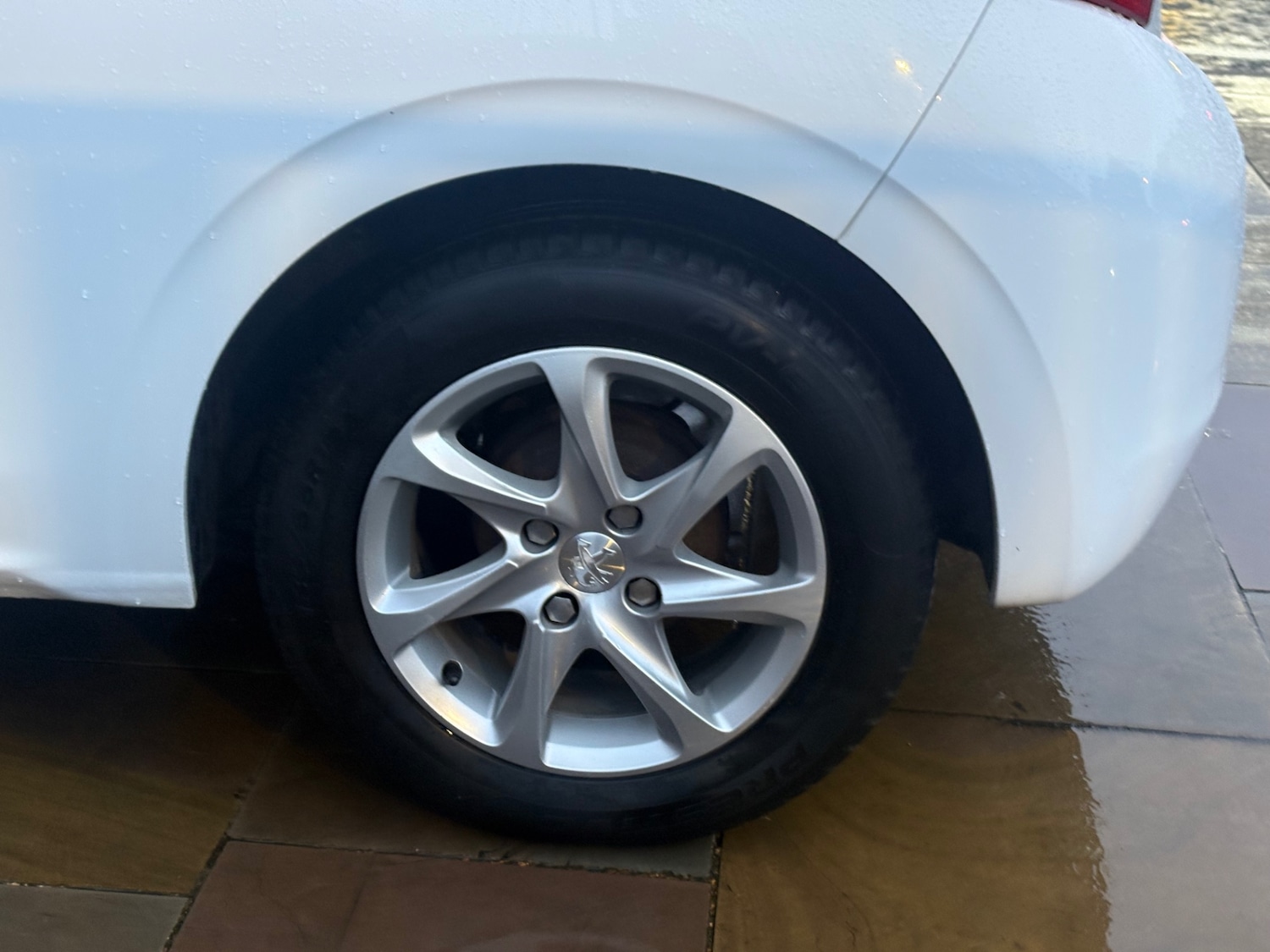 Used Peugeot 208 2014 for sale - 76750265: Photo 10