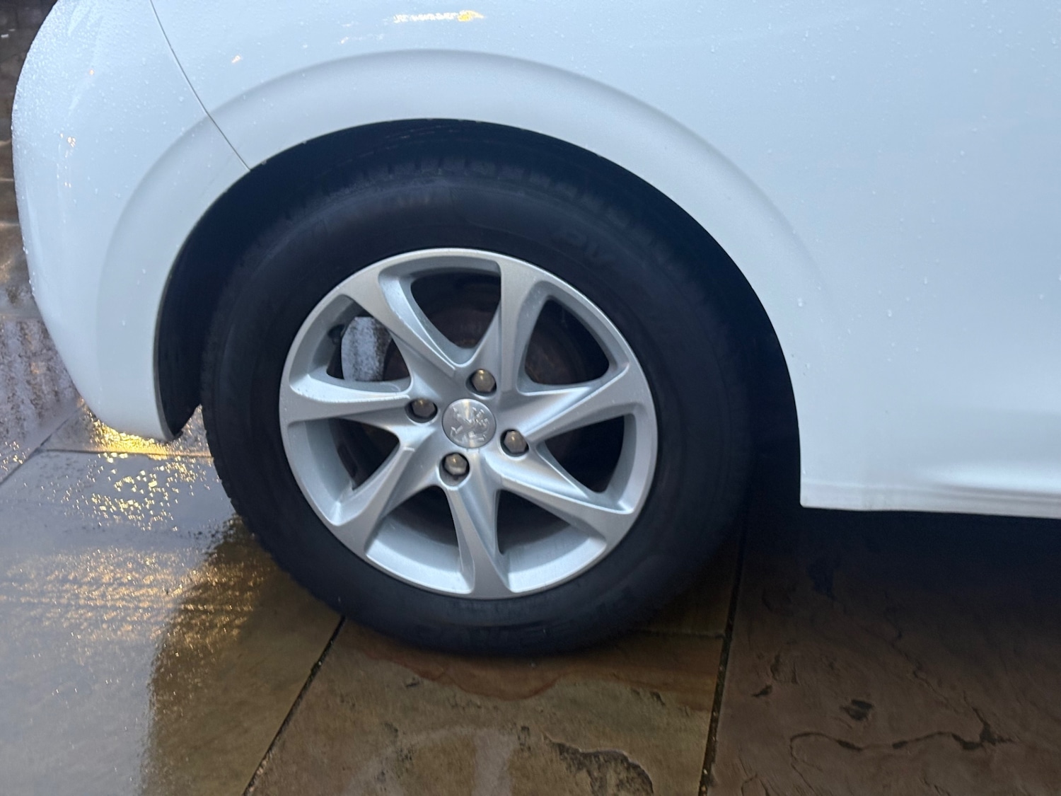 Used Peugeot 208 2014 for sale - 76750265: Photo 13