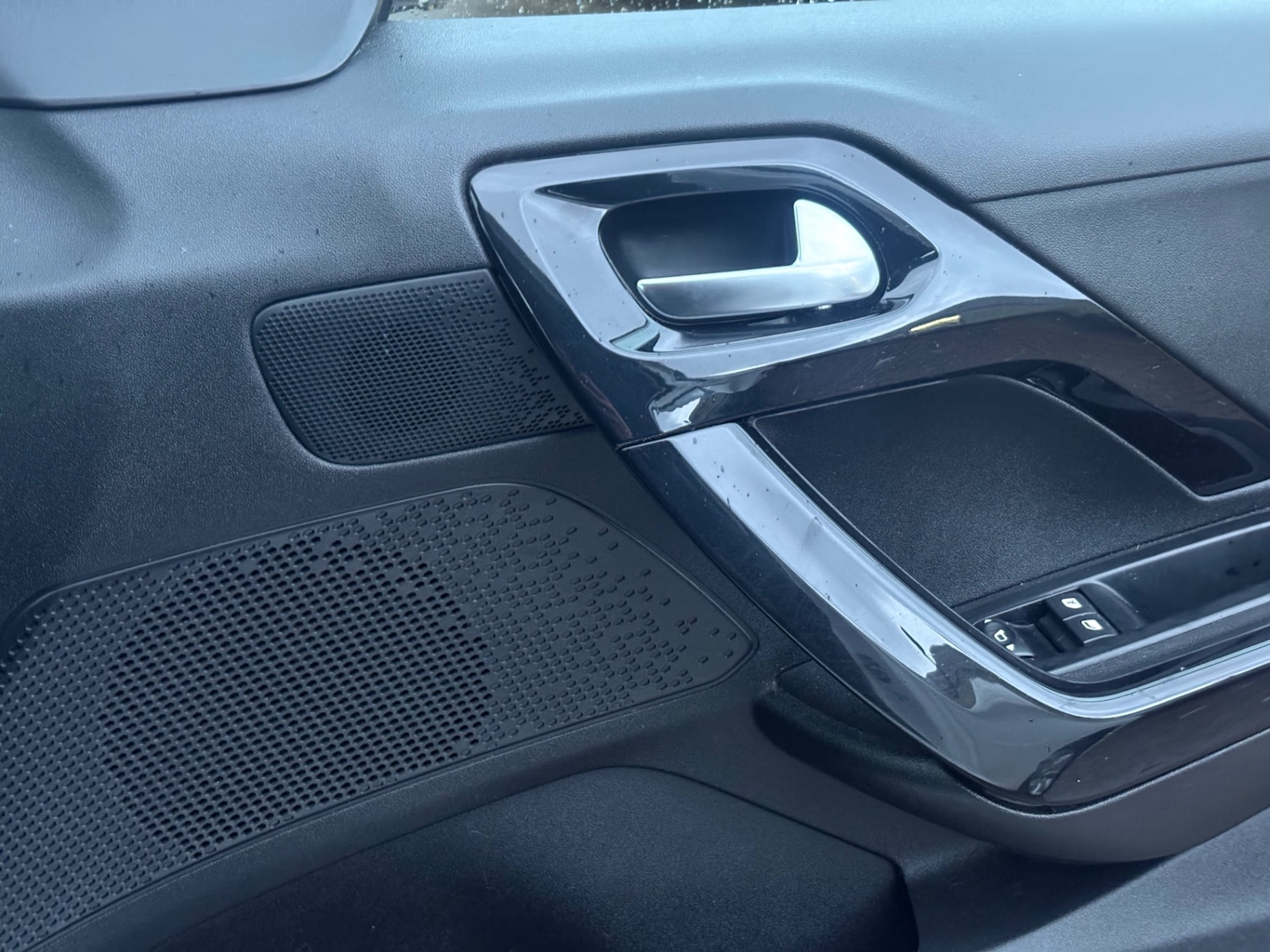 Used Peugeot 208 2014 for sale - 76750265: Photo 18