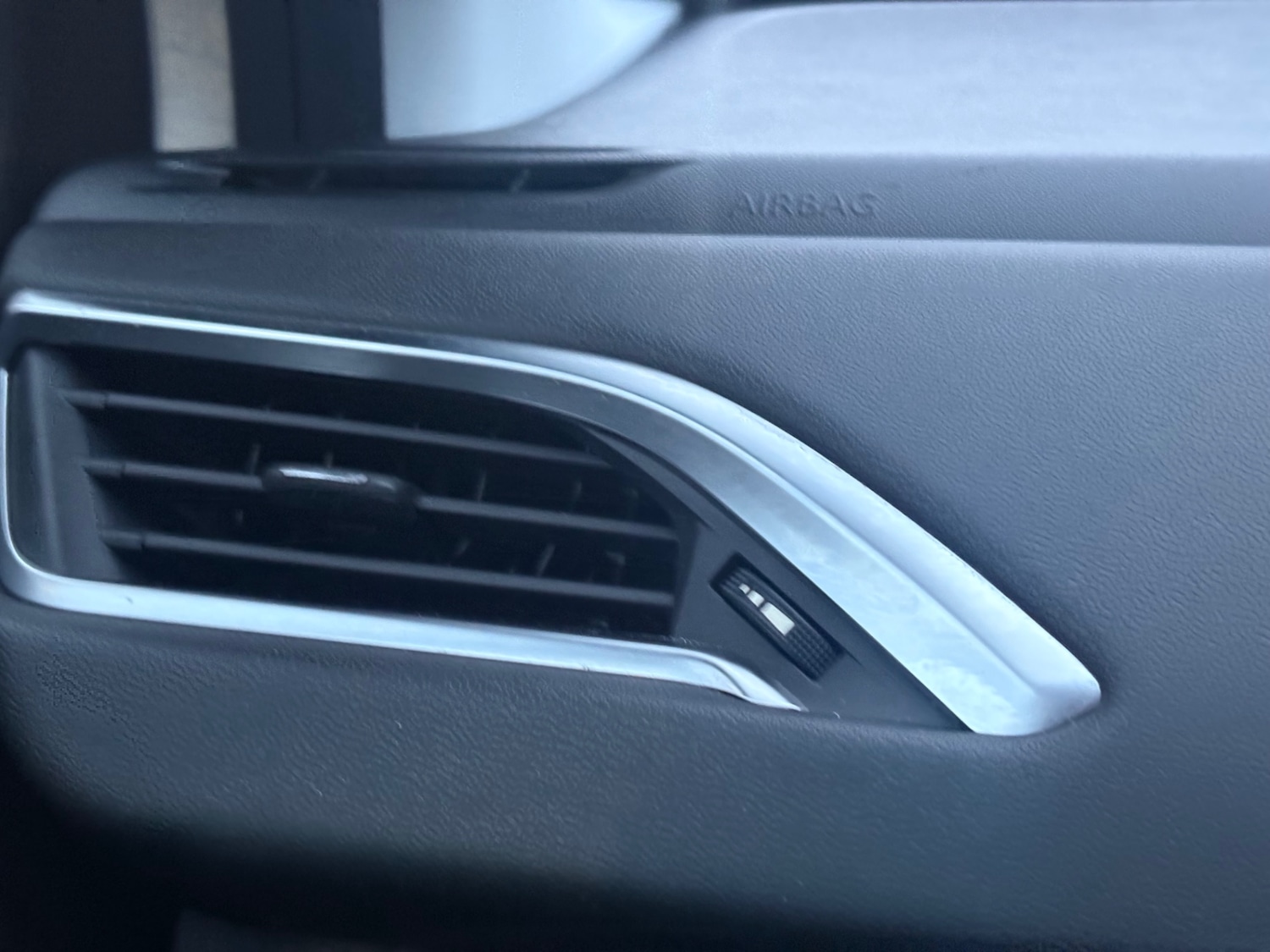 Used Peugeot 208 2014 for sale - 76750265: Photo 20