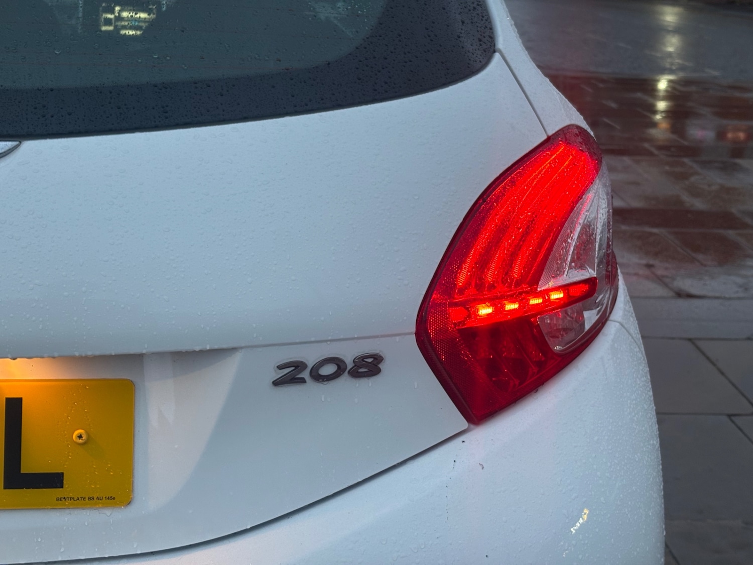 Used Peugeot 208 2014 for sale - 76750265: Photo 8