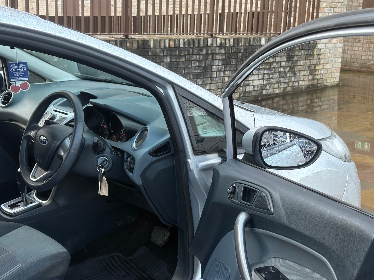 Used Ford Fiesta 2009 for sale - 76924725: Photo 10