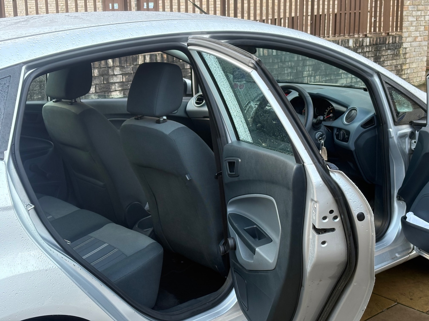 Used Ford Fiesta 2009 for sale - 76924725: Photo 11