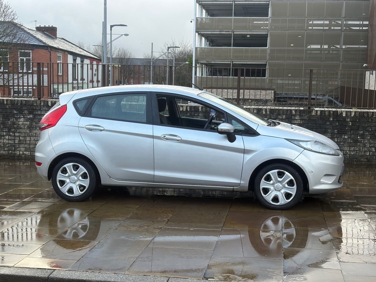 Used Ford Fiesta 2009 for sale - 76924725: Photo 2