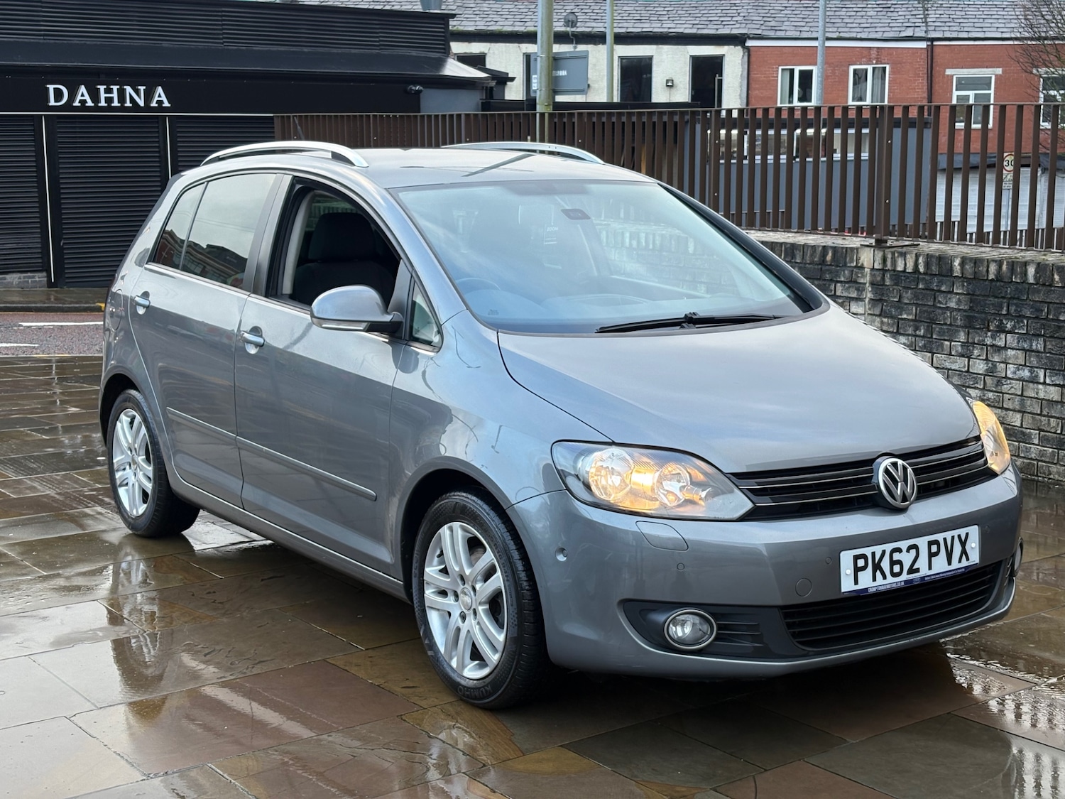 Used Volkswagen Golf Plus 2012 for sale - 76854901: Photo 1