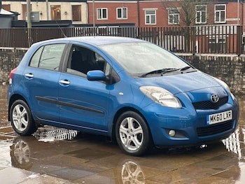 Used Toyota Yaris 2010 for sale - 76900097: Photo