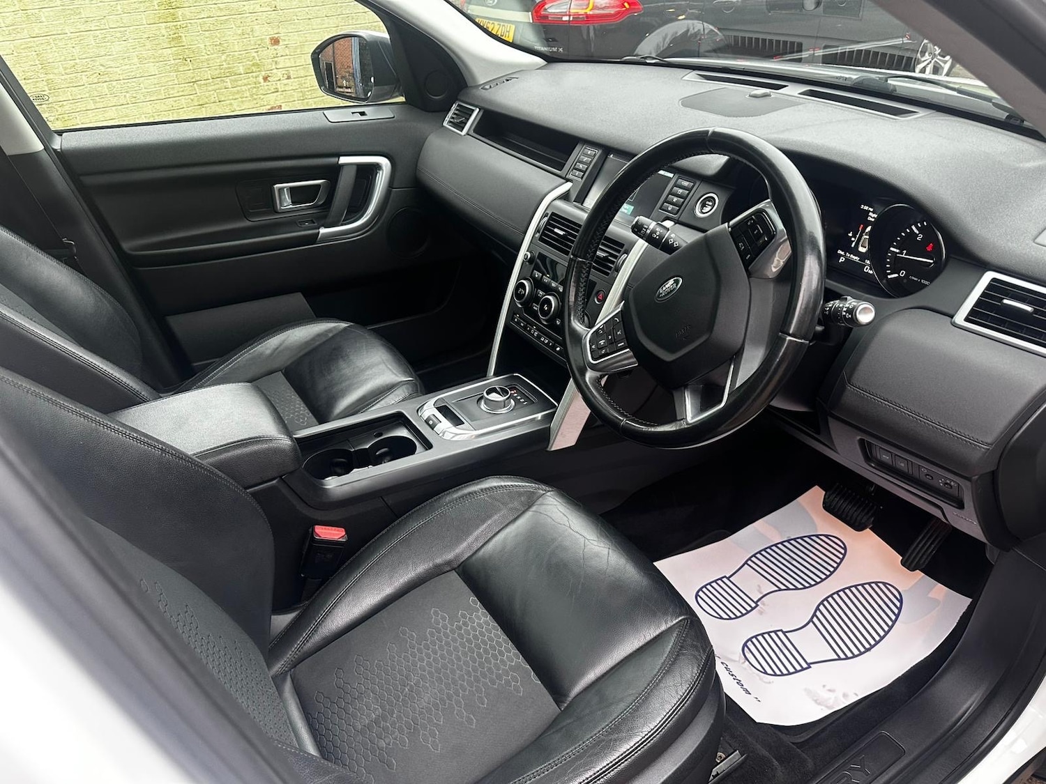 Used Land Rover Discovery Sport 2015 for sale - 77709163: Photo 12