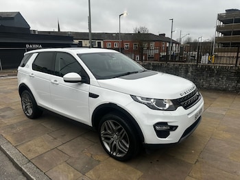 Land Rover Discovery Sport feature image
