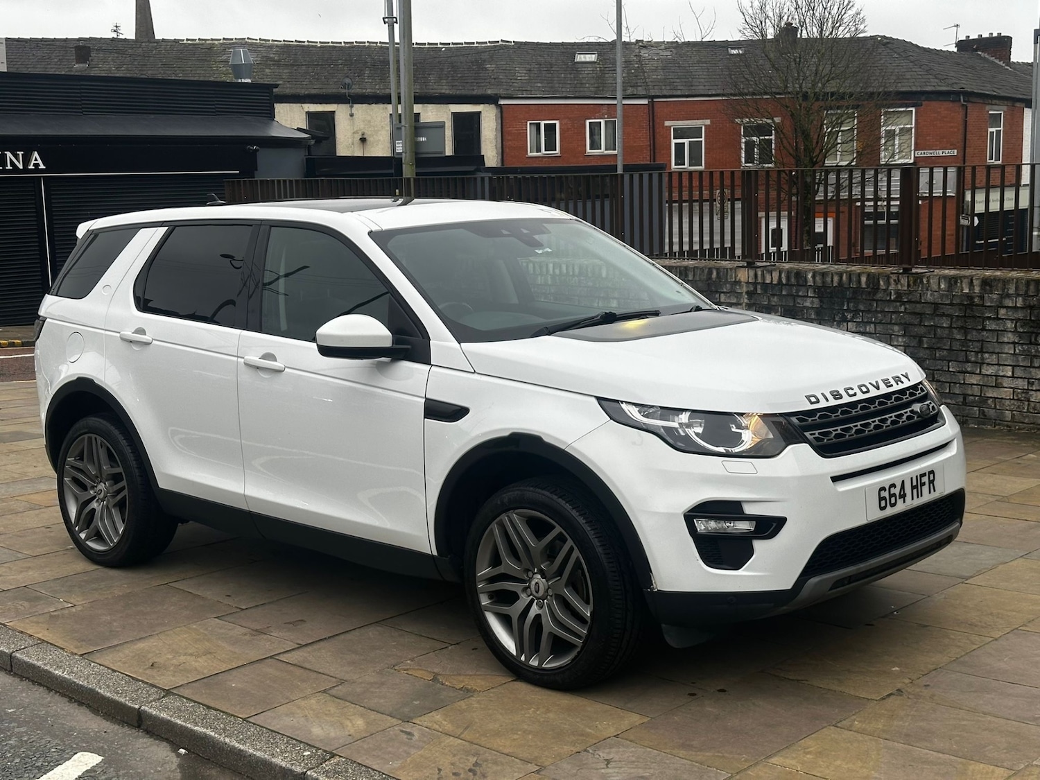Used Land Rover Discovery Sport 2015 for sale - 77709163: Photo 2