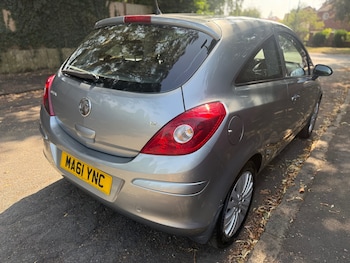 Used Vauxhall Corsa 2011 for sale - 75575703: Photo