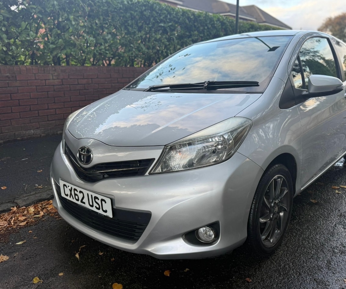 Used Toyota Yaris 2012 for sale - 76411472: Photo 1