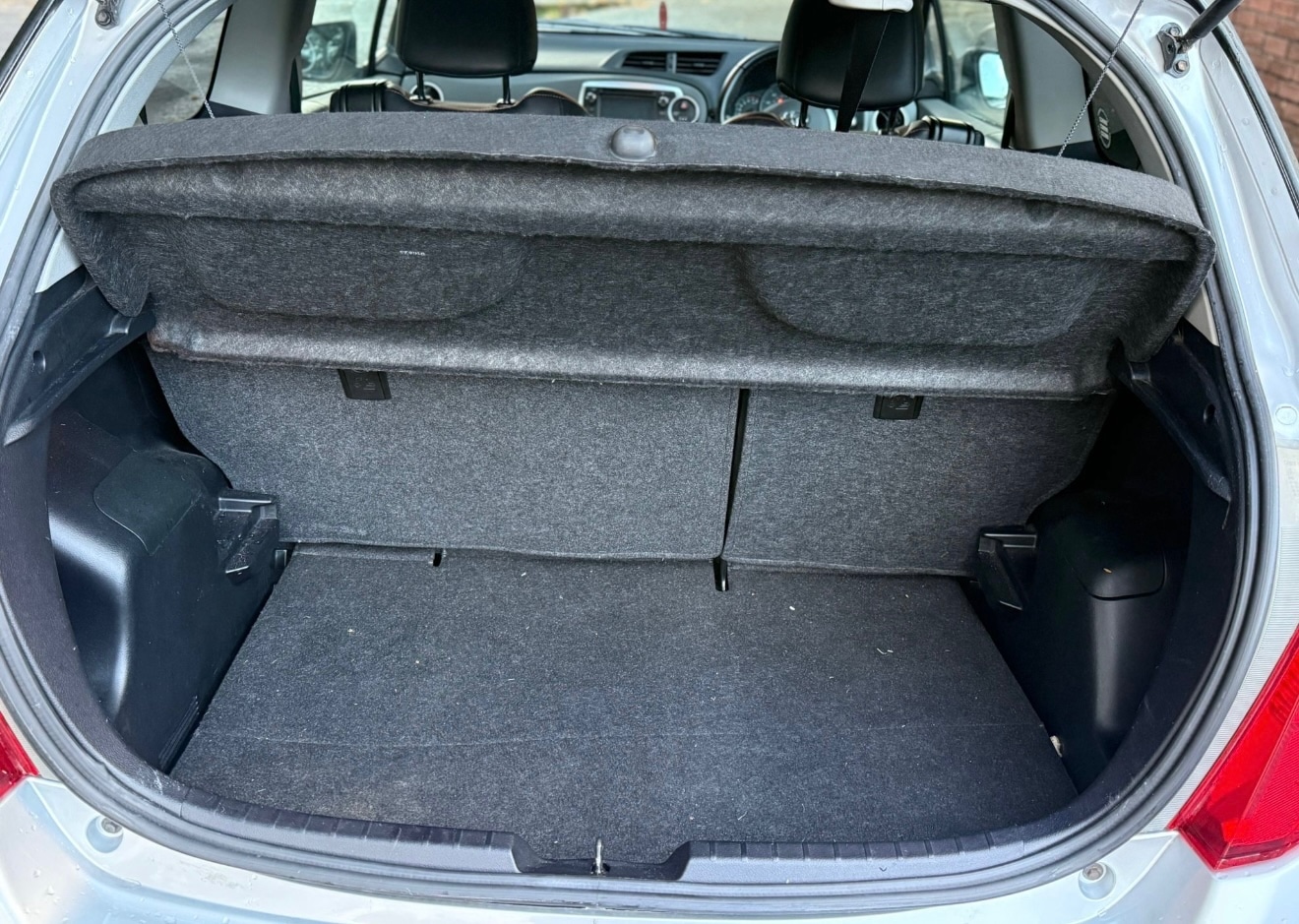 Used Toyota Yaris 2012 for sale - 76411472: Photo 4