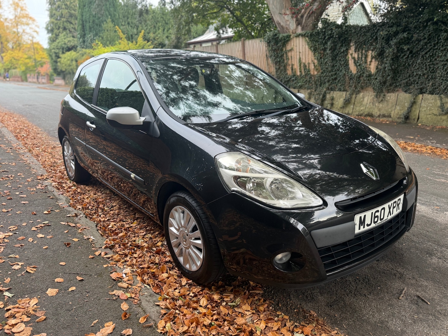 Used Renault Clio 2010 for sale - 76261815: Photo 1