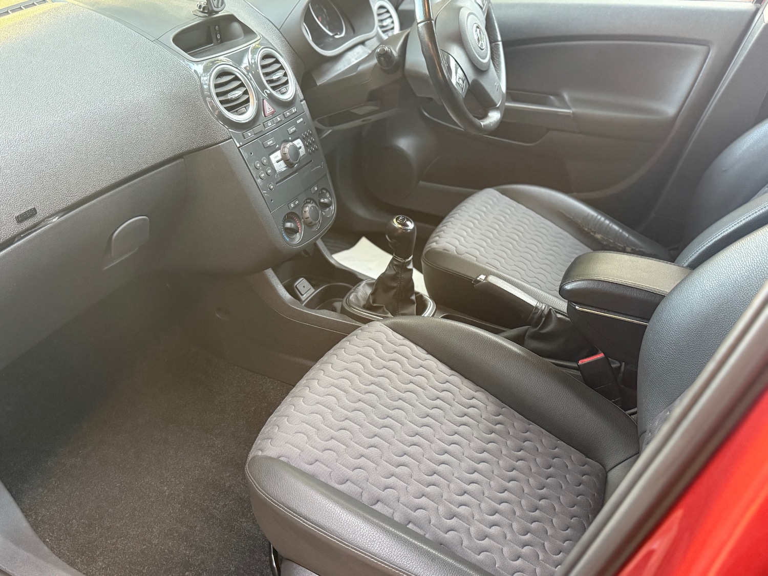 Used Vauxhall Corsa 2012 for sale - 76309617: Photo 7