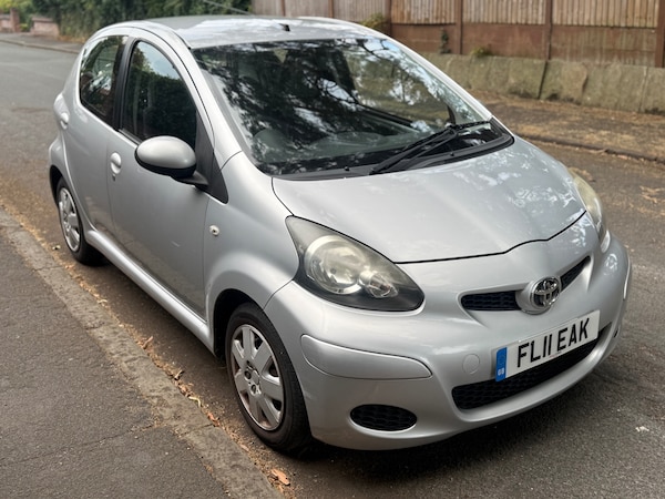 Used Toyota AYGO 2011 for sale - 75376615: Photo 3