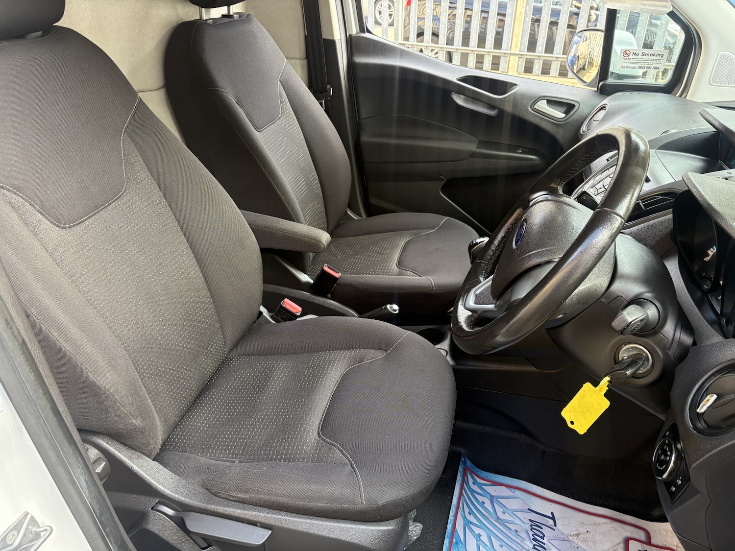 Used Ford Transit Courier 2018 for sale - 78131592: Photo 16