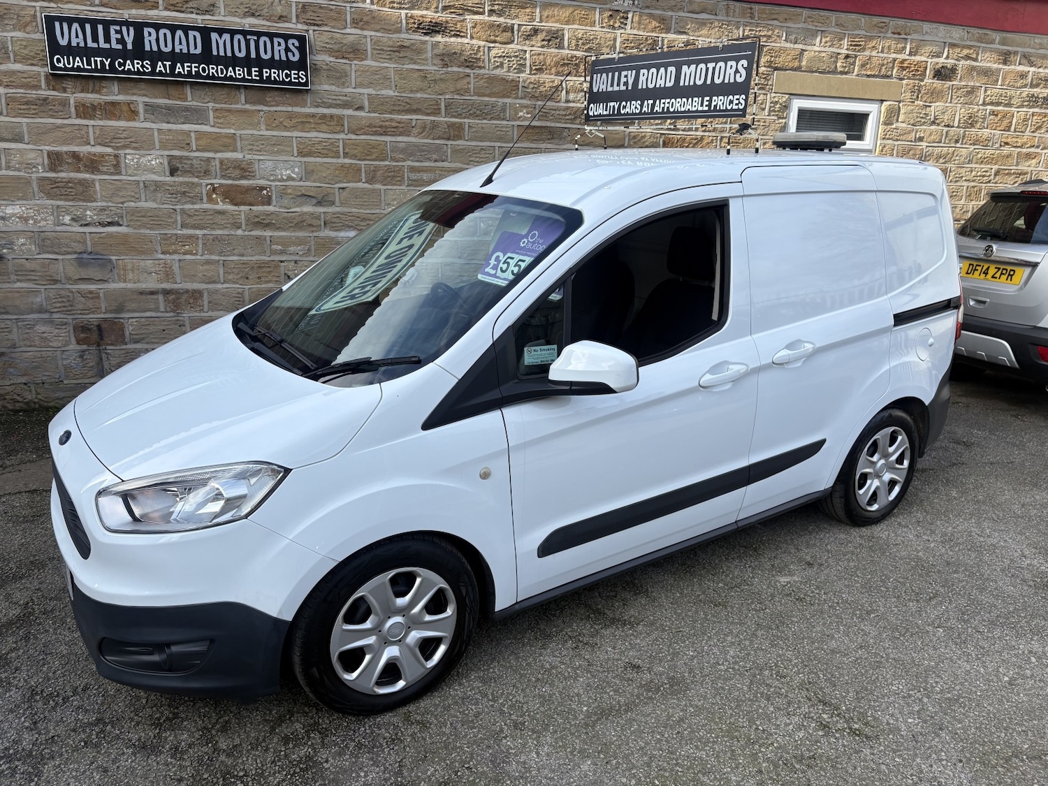 Used Ford Transit Courier 2018 for sale - 78131592: Photo 2
