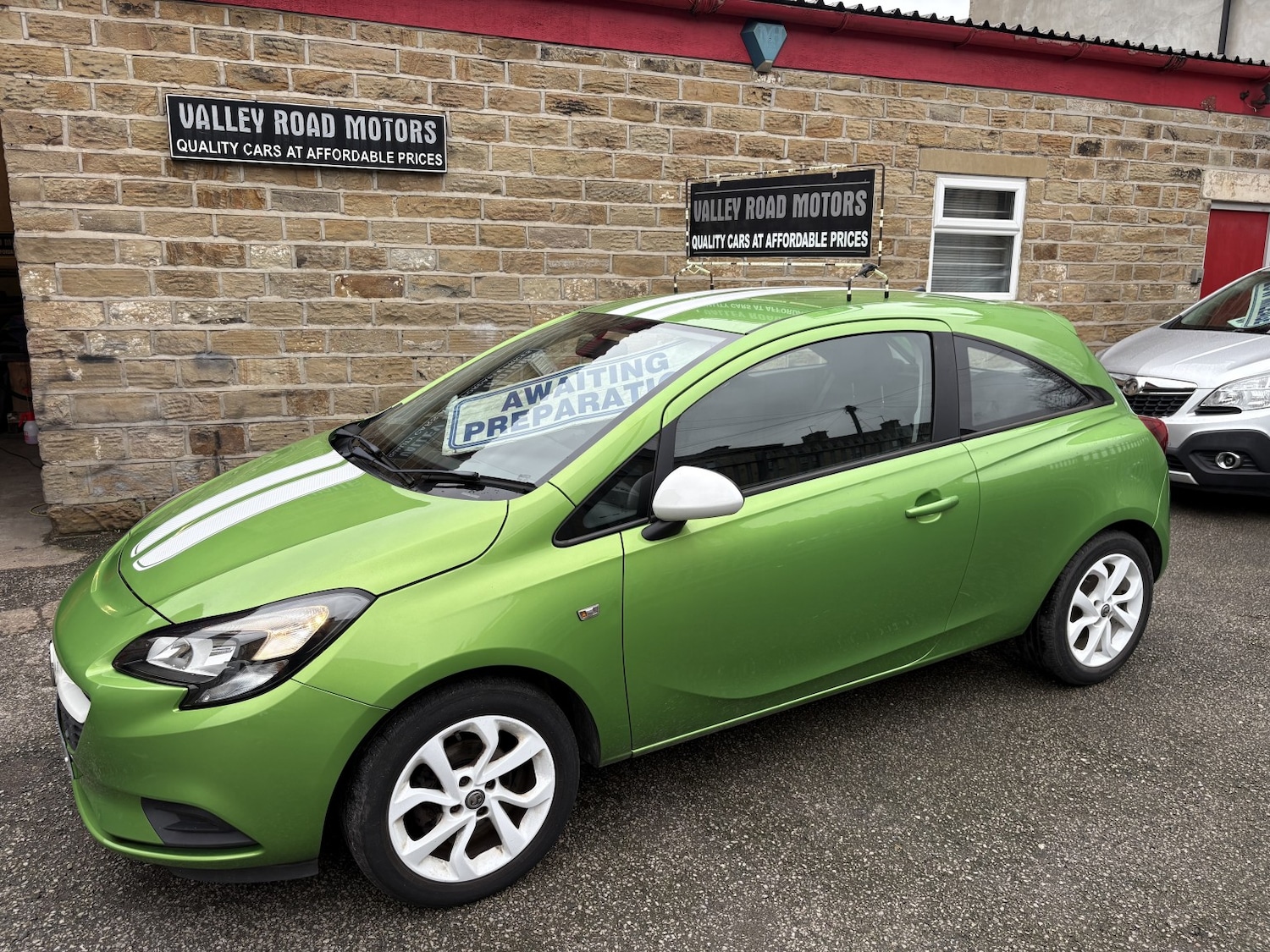 Used Vauxhall Corsa 2016 for sale - 77541656: Photo 2