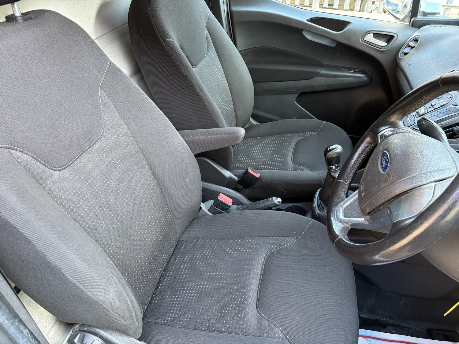 Used Ford Transit Courier 2017 for sale - 78131584: Photo 15