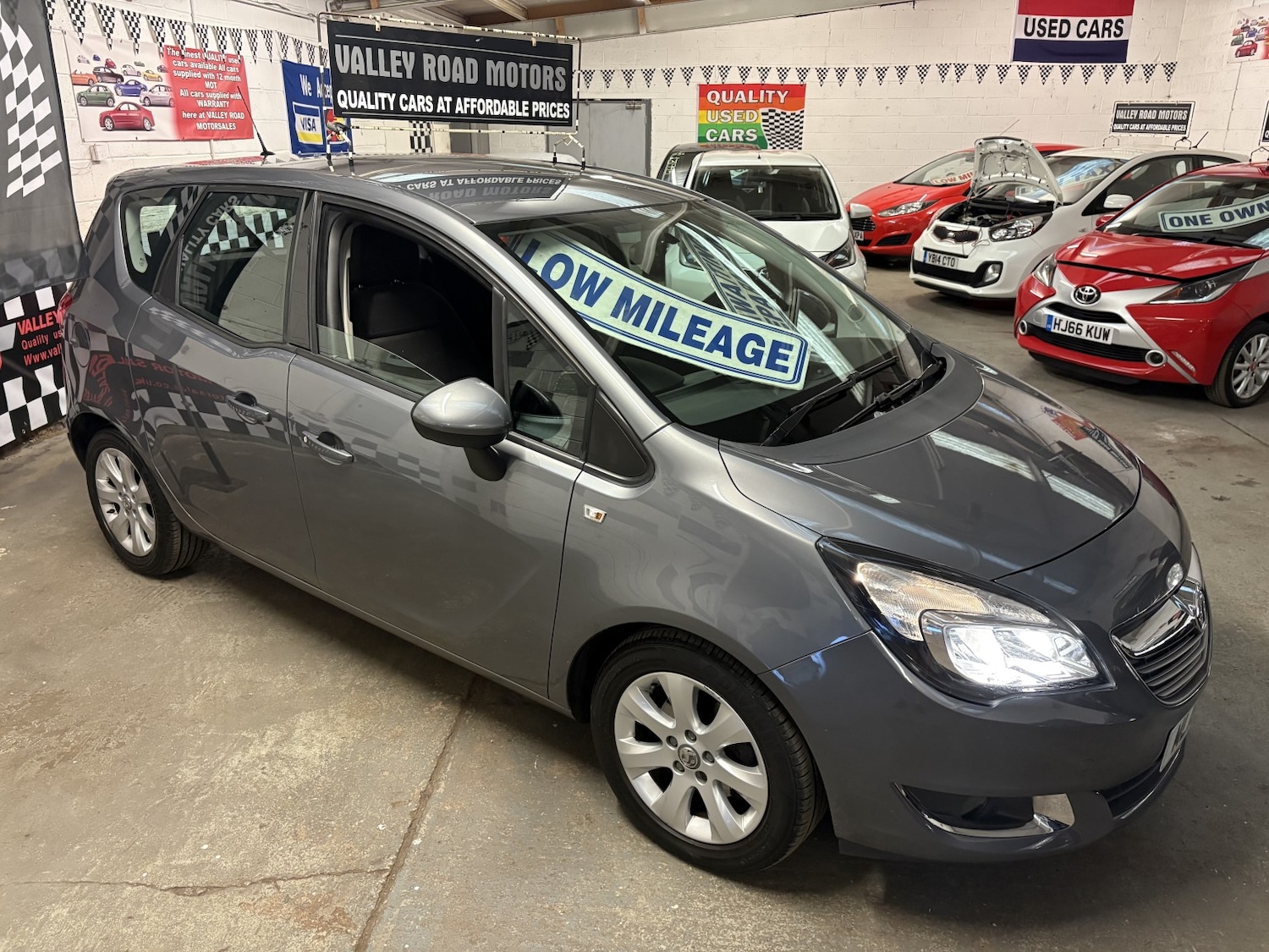 Used Vauxhall Meriva 2016 for sale - 76712558: Photo 2
