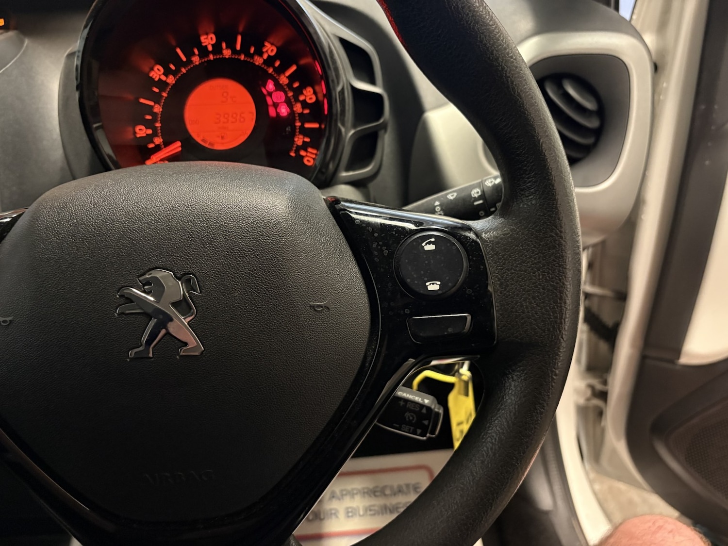 Used Peugeot 108 2016 for sale - 77864874: Photo 24