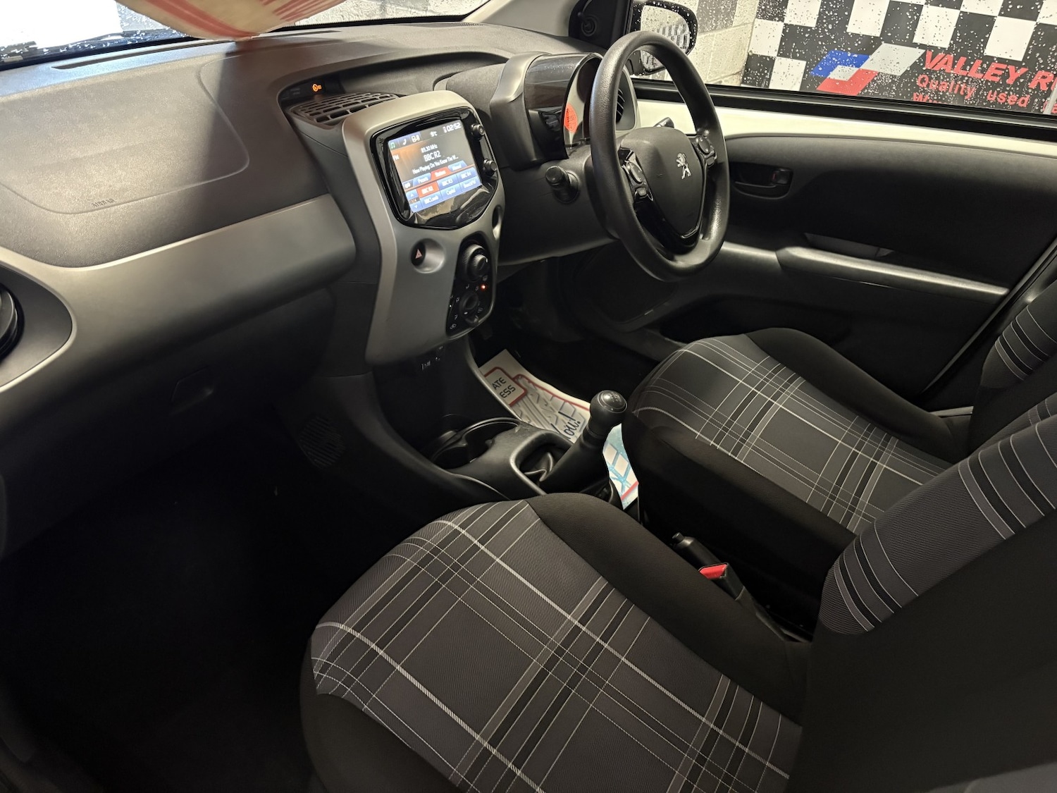 Used Peugeot 108 2016 for sale - 77864874: Photo 25