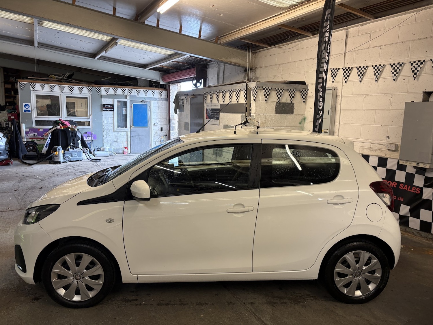 Used Peugeot 108 2016 for sale - 77864874: Photo 8